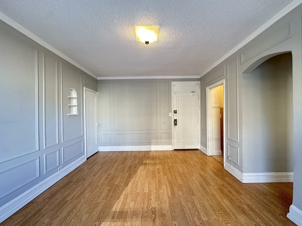 434 W Wellington Avenue - Photo 10