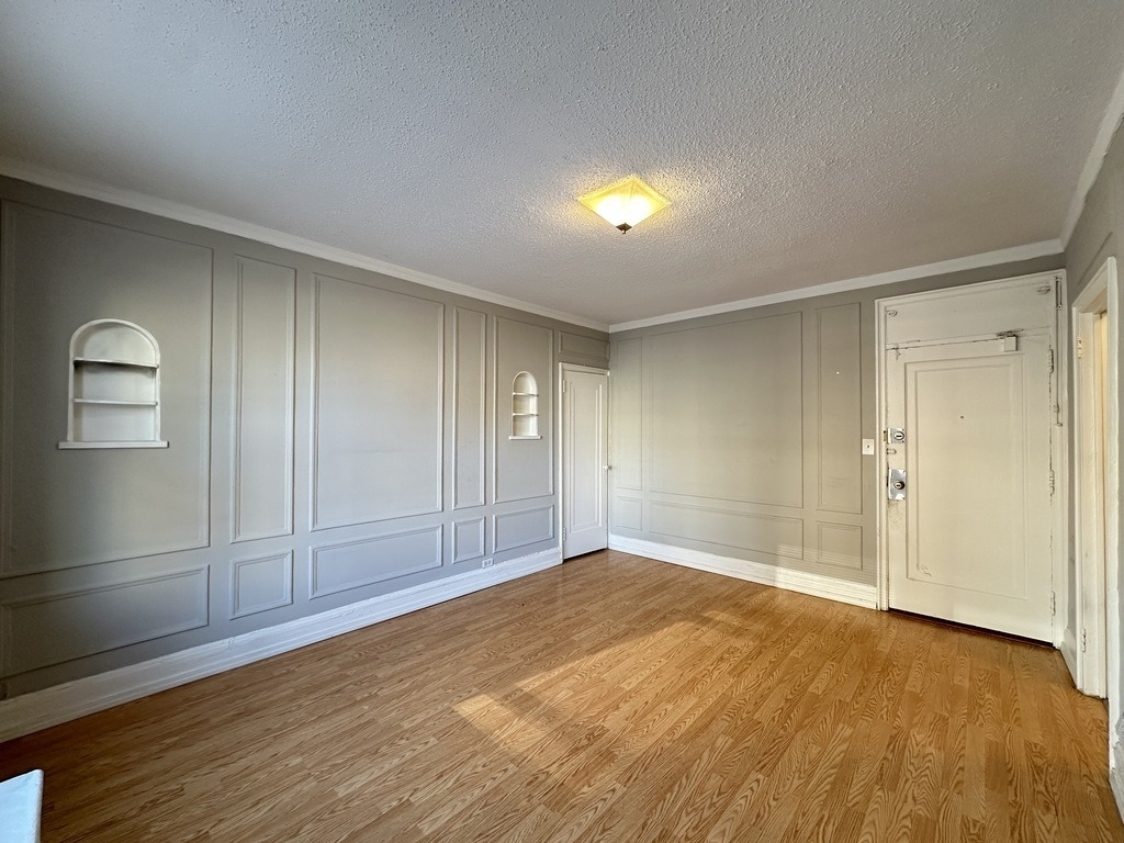 434 W Wellington Avenue - Photo 9