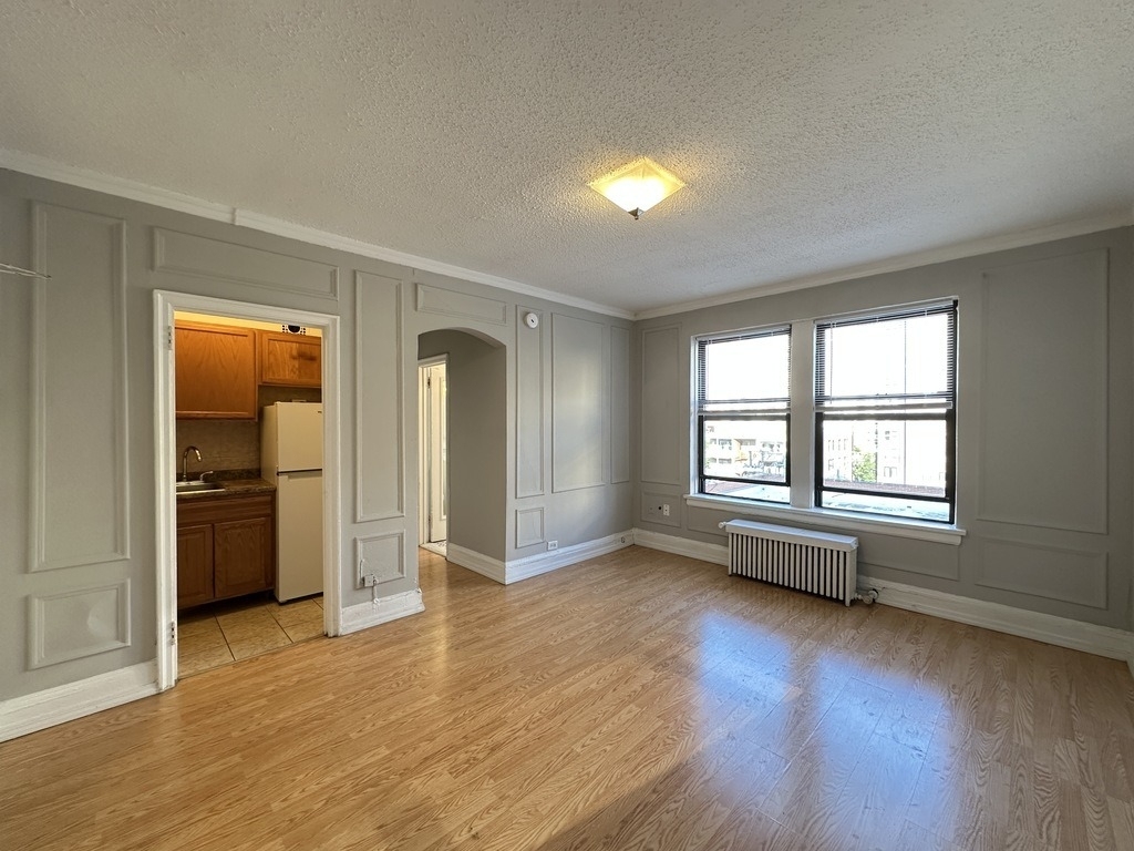 434 W Wellington Avenue - Photo 5