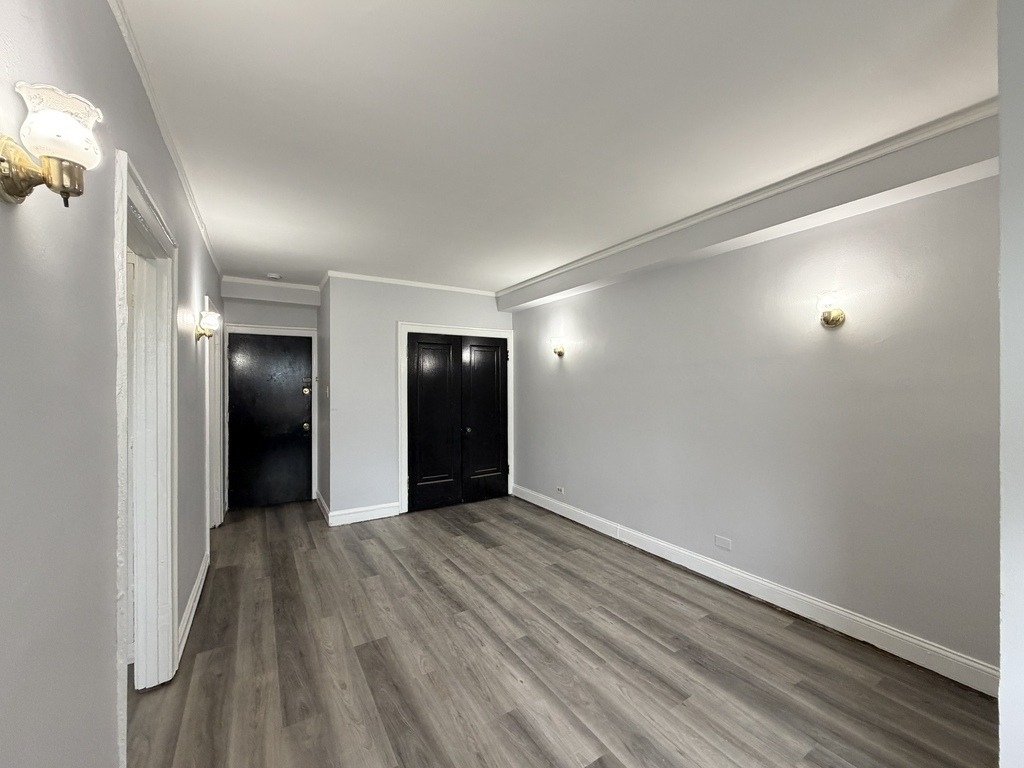 917 W Eastwood Avenue - Photo 12