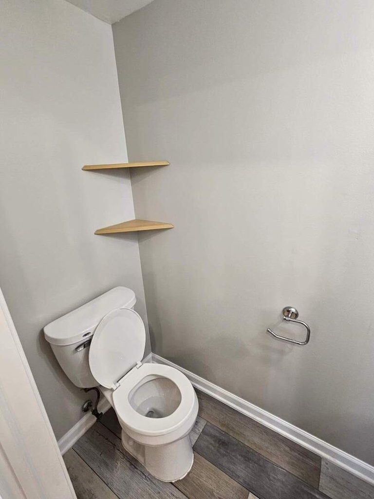 403 Trenton Court - Photo 4