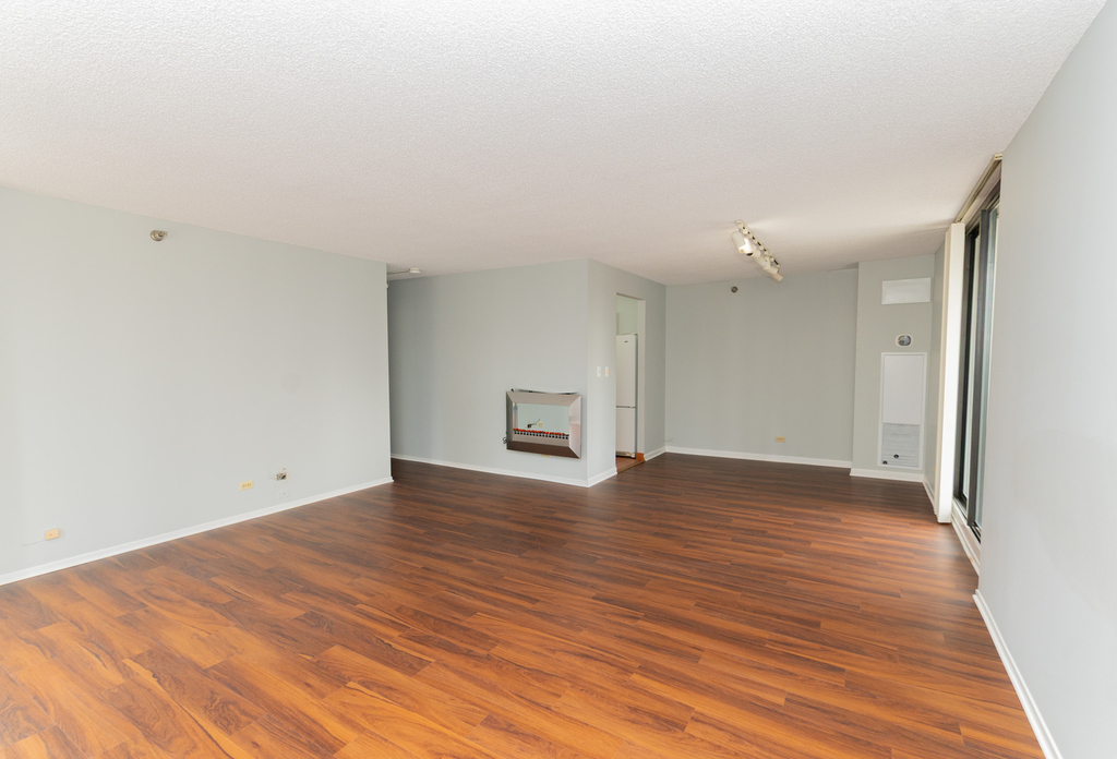 70 W Huron Street - Photo 17