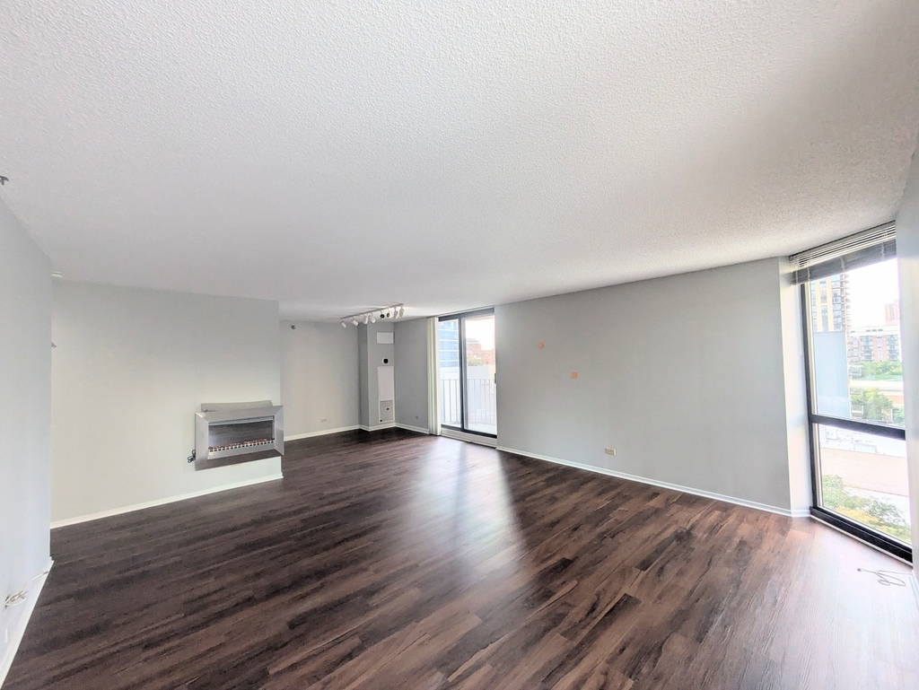 70 W Huron Street - Photo 15