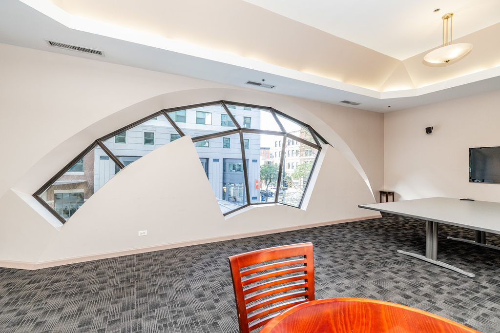 70 W Huron Street - Photo 32