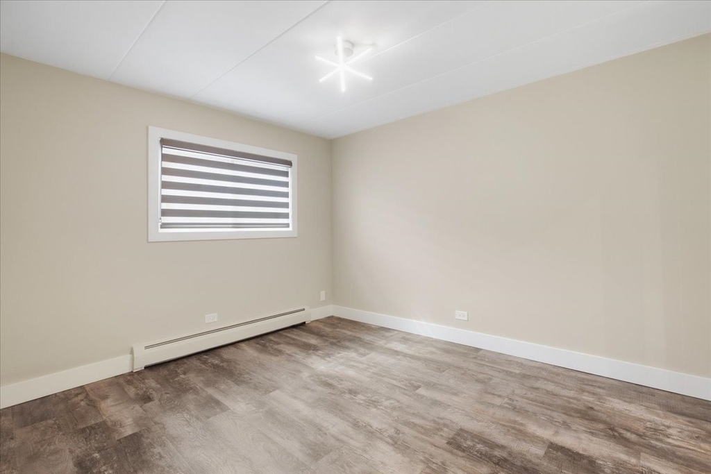 4544 N River Road - Photo 9