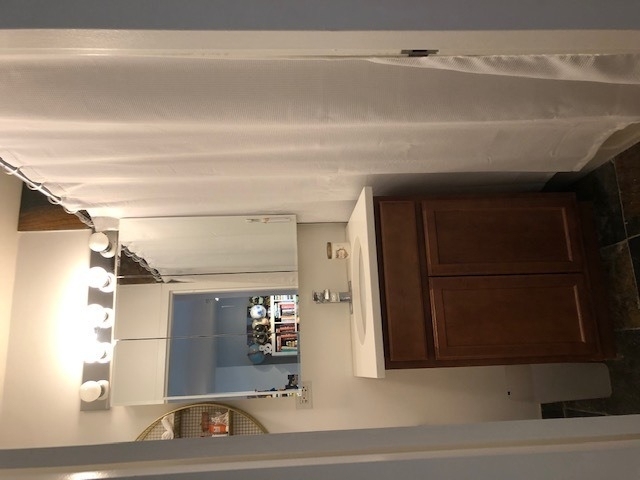 222 E Pearson Street - Photo 6