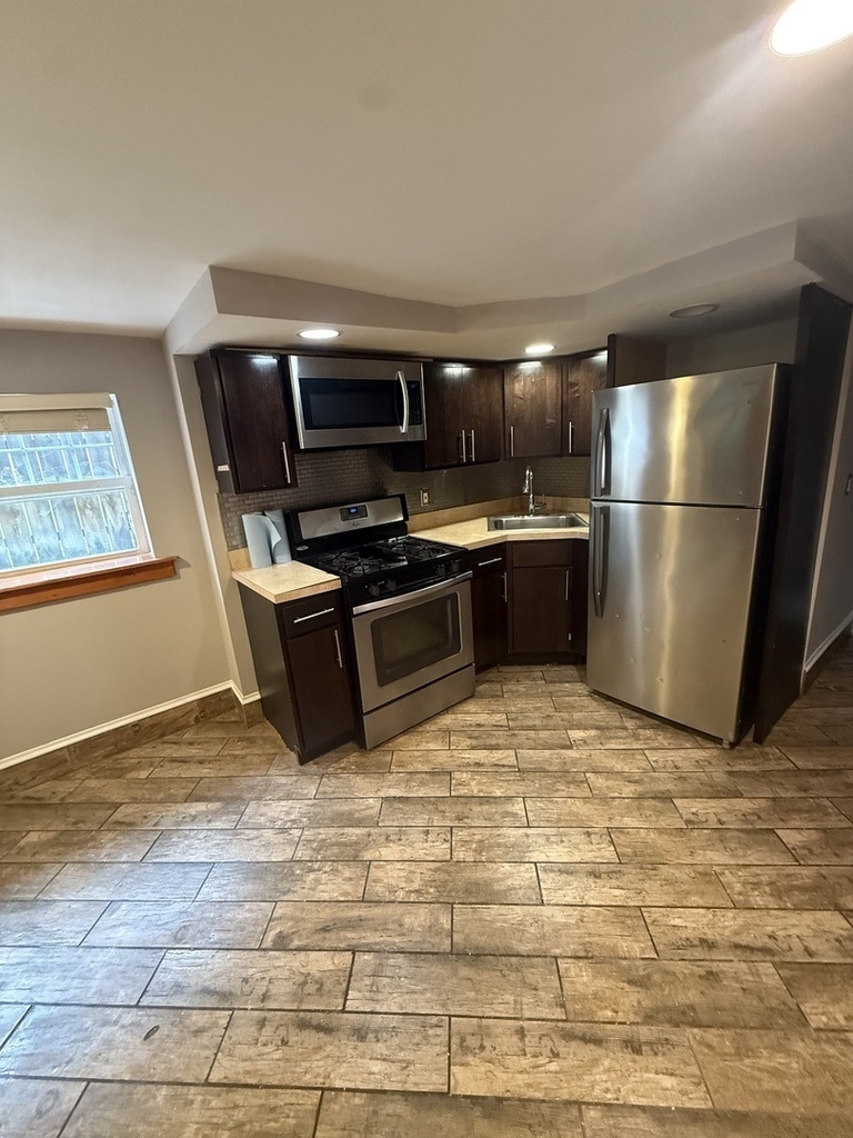 844 N Harding Avenue - Photo 7