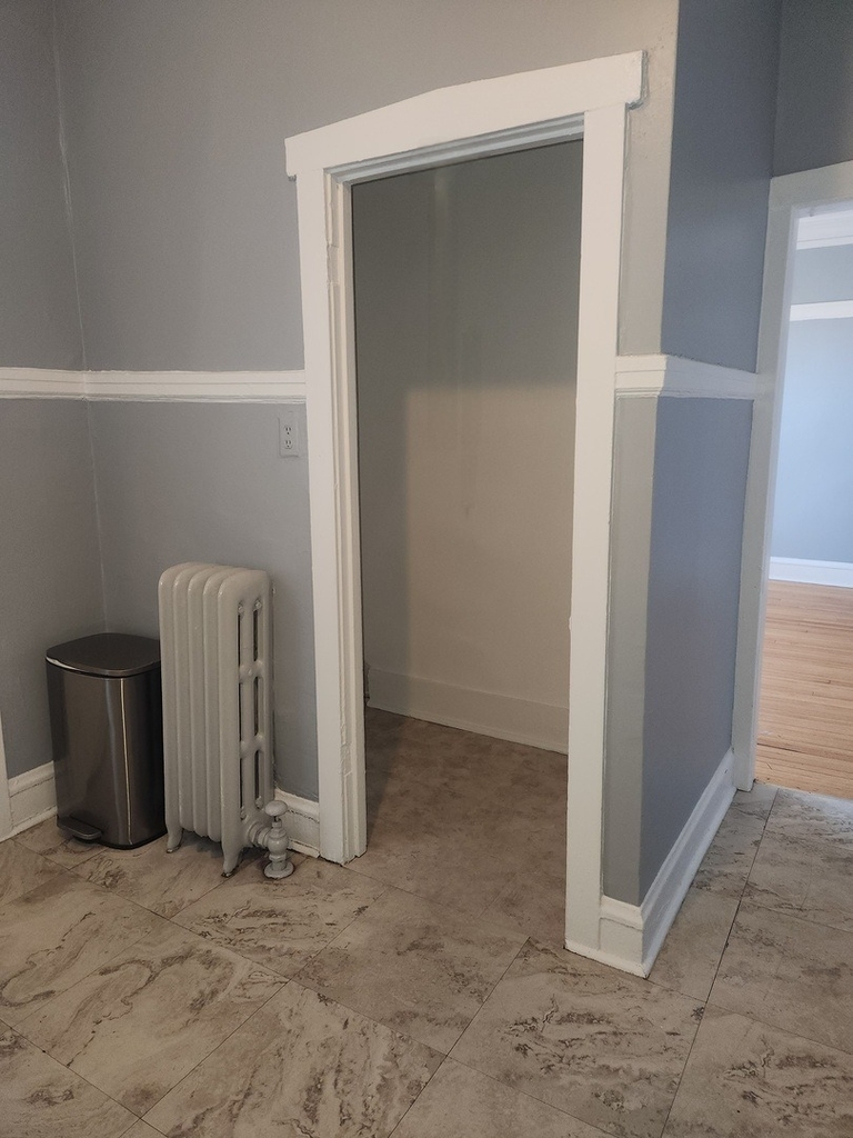 3042 W Leland Avenue - Photo 10