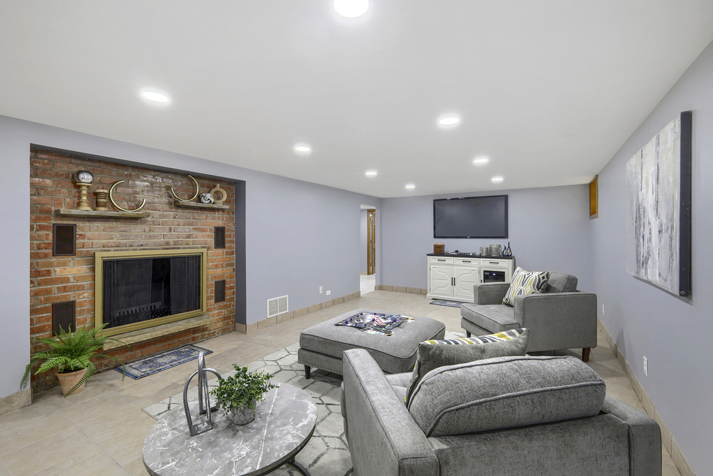 1325 E Lake Avenue - Photo 30