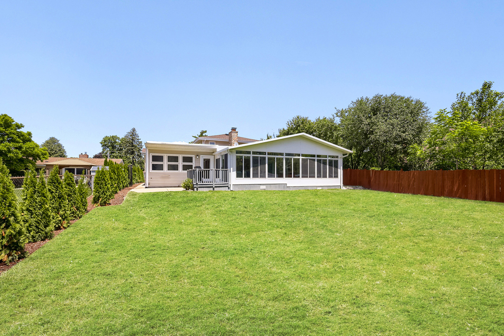 1325 E Lake Avenue - Photo 35