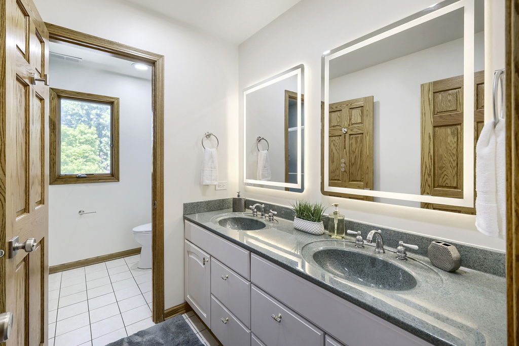 1325 E Lake Avenue - Photo 25