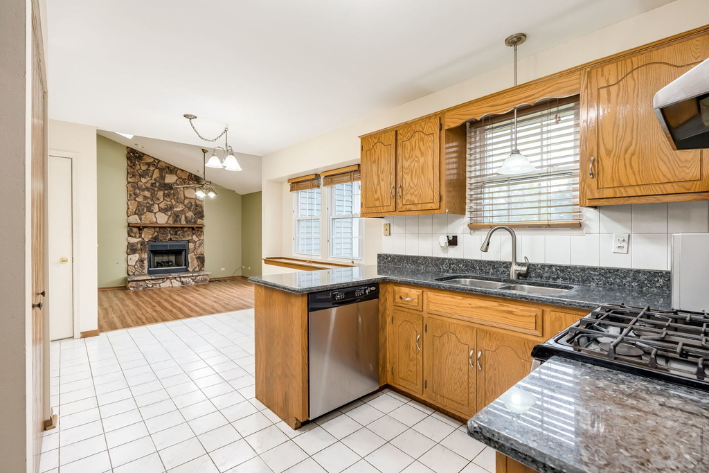 19665 S Arran Drive - Photo 8