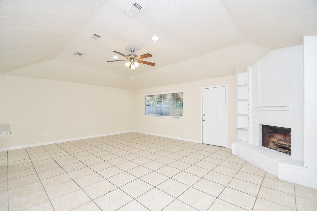 19739 Redroot Drive - Photo 5