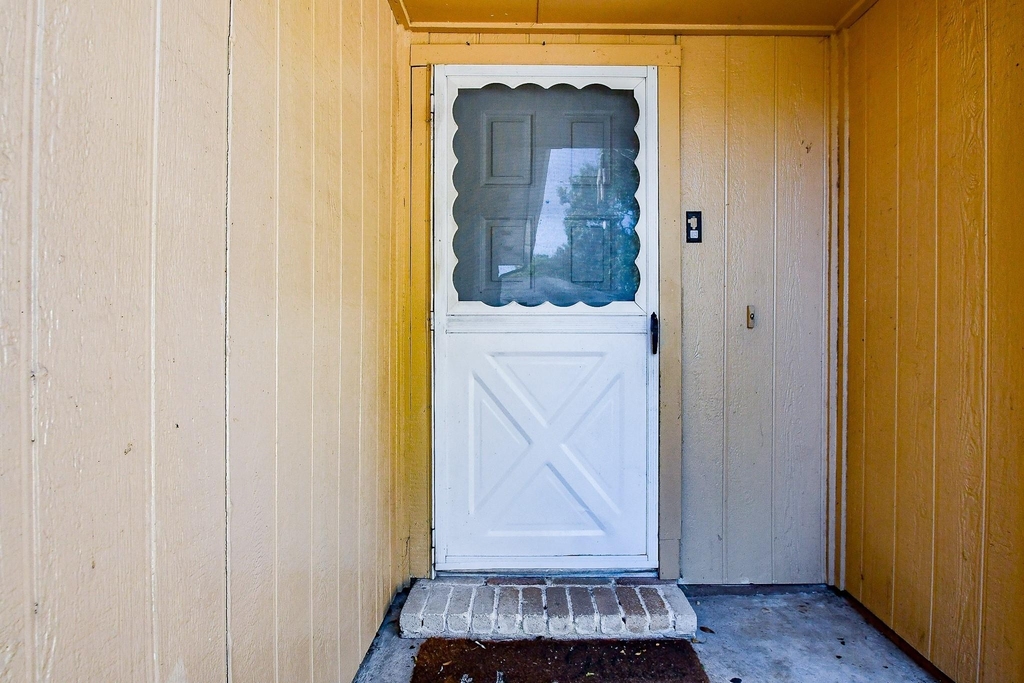 19739 Redroot Drive - Photo 3