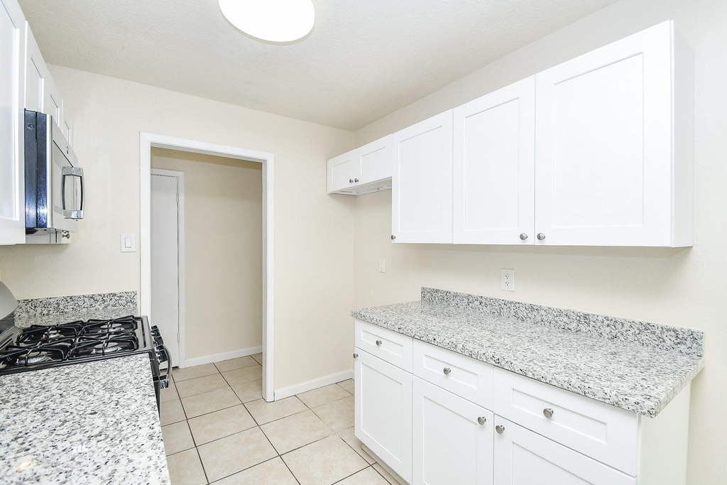 19739 Redroot Drive - Photo 17