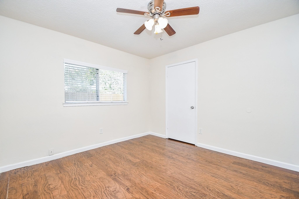 19739 Redroot Drive - Photo 34