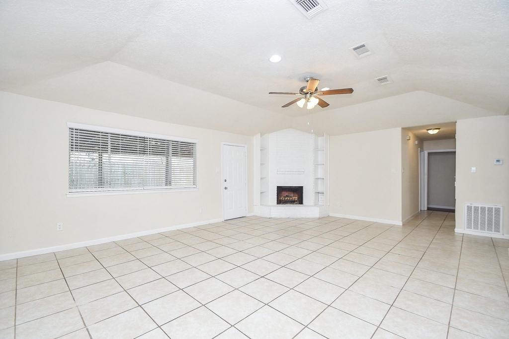 19739 Redroot Drive - Photo 8