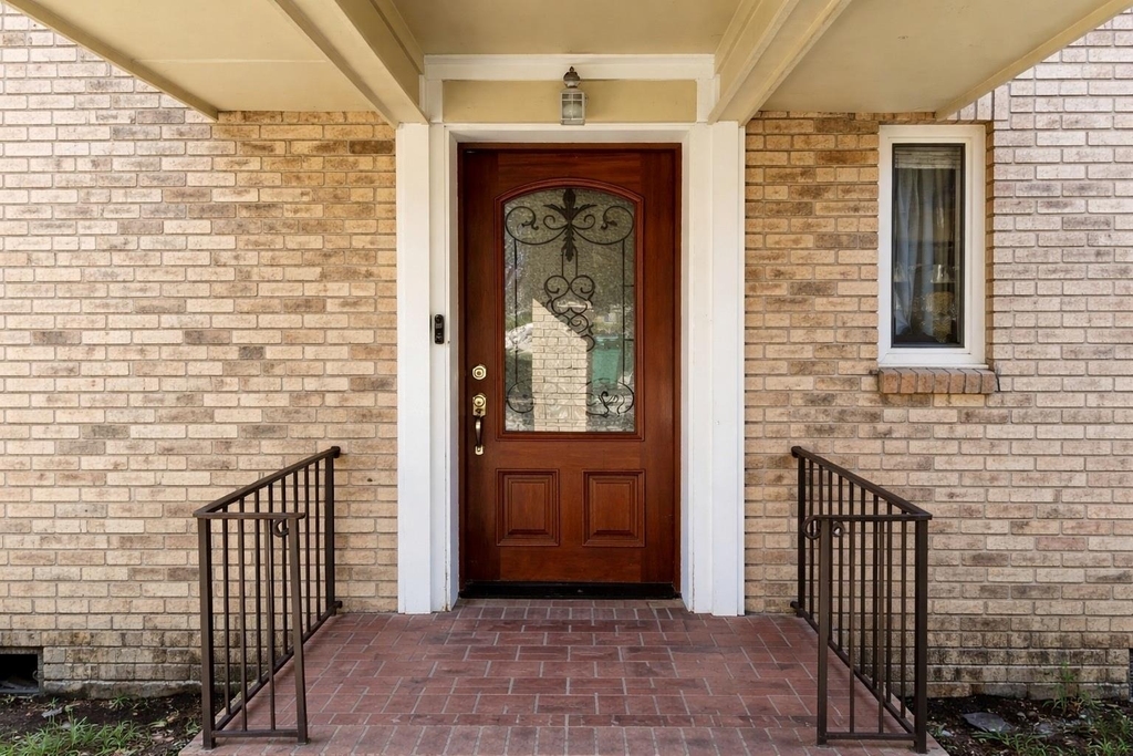 5315 Bayway Drive - Photo 6