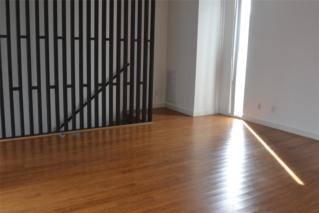 1316 Cleveland - Photo 6