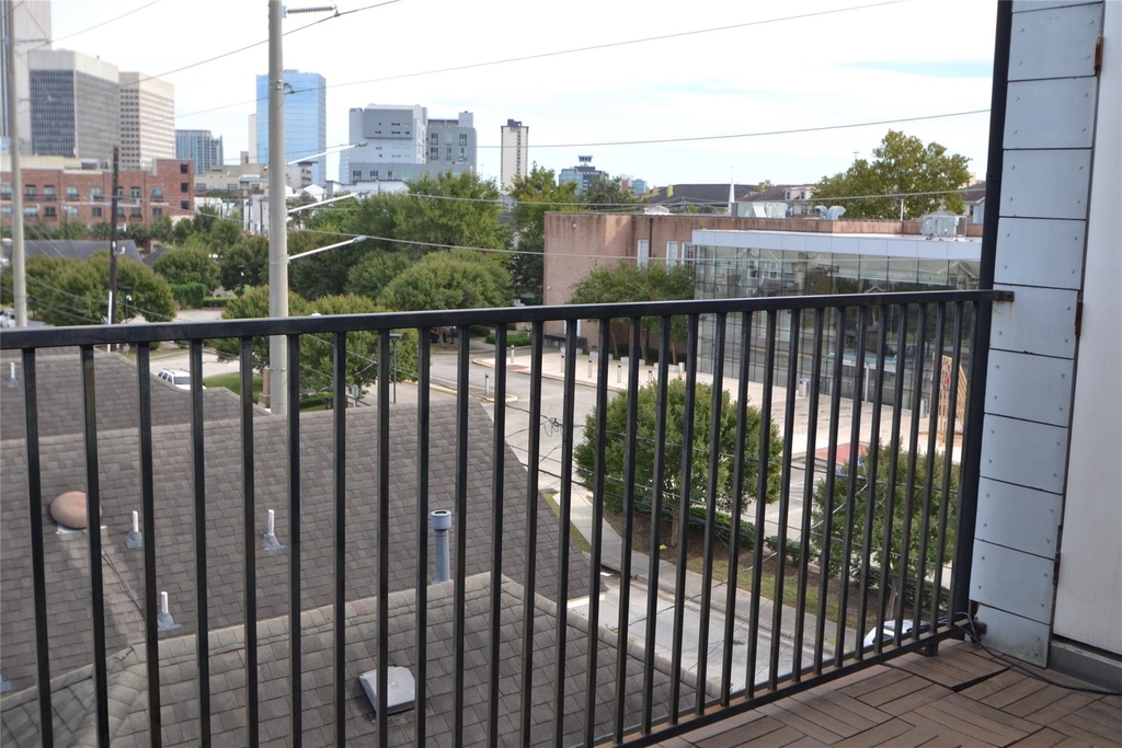 1316 Cleveland - Photo 20