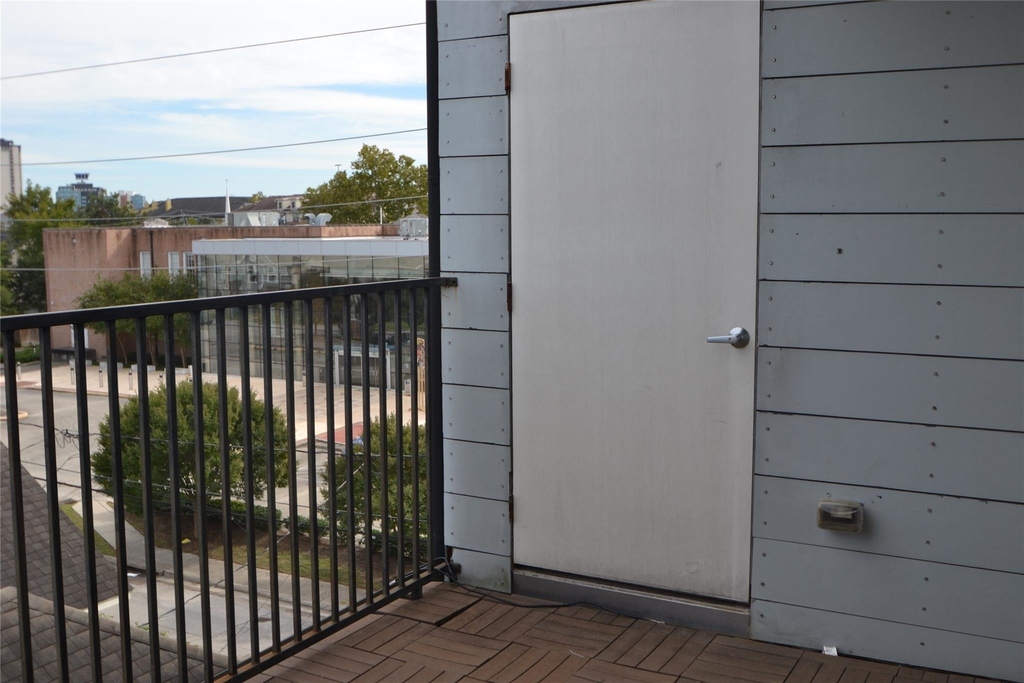 1316 Cleveland - Photo 10