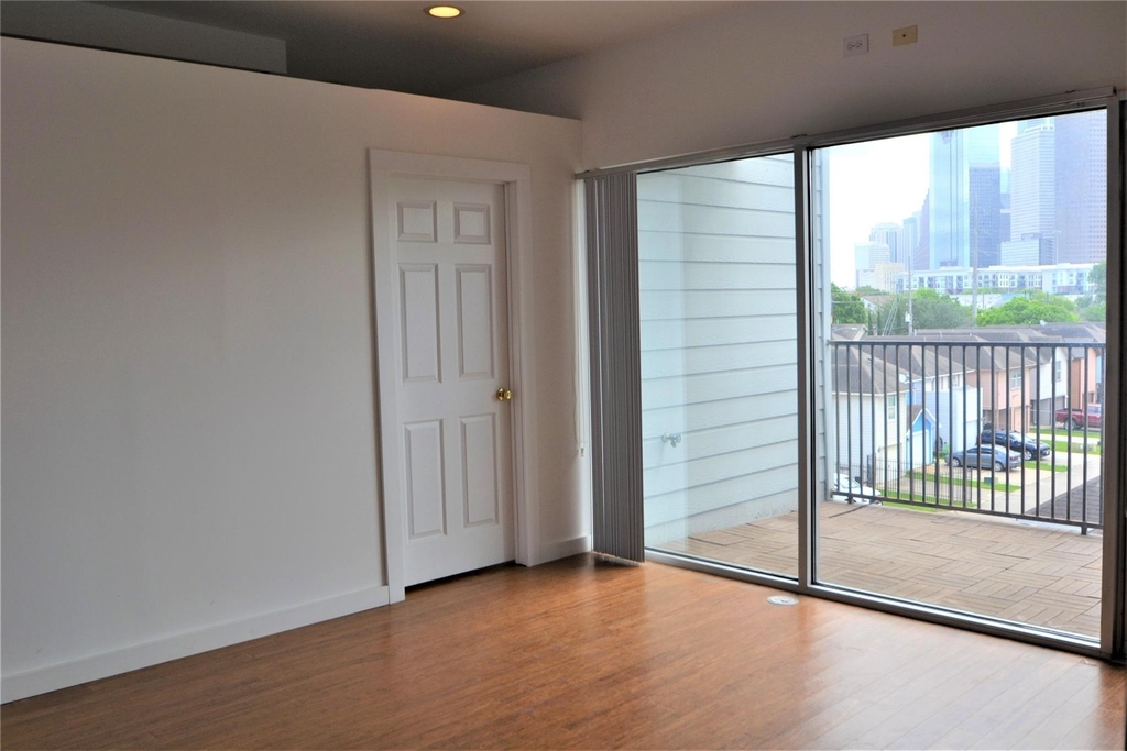 1316 Cleveland - Photo 35