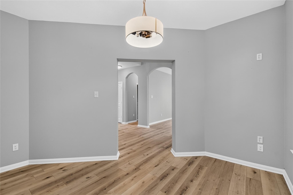 108 April Cove - Photo 11