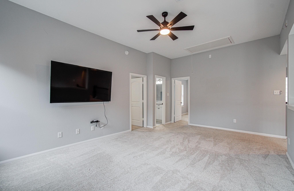 108 April Cove - Photo 34