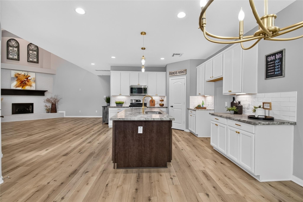 108 April Cove - Photo 20