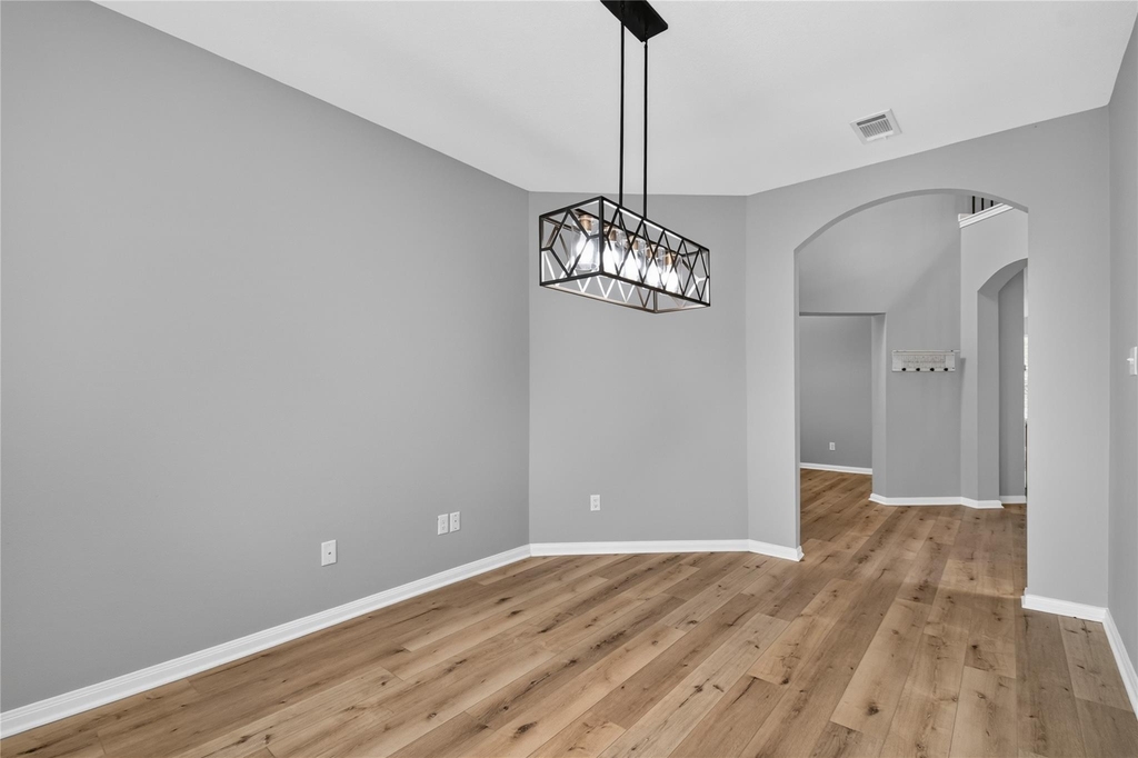 108 April Cove - Photo 12