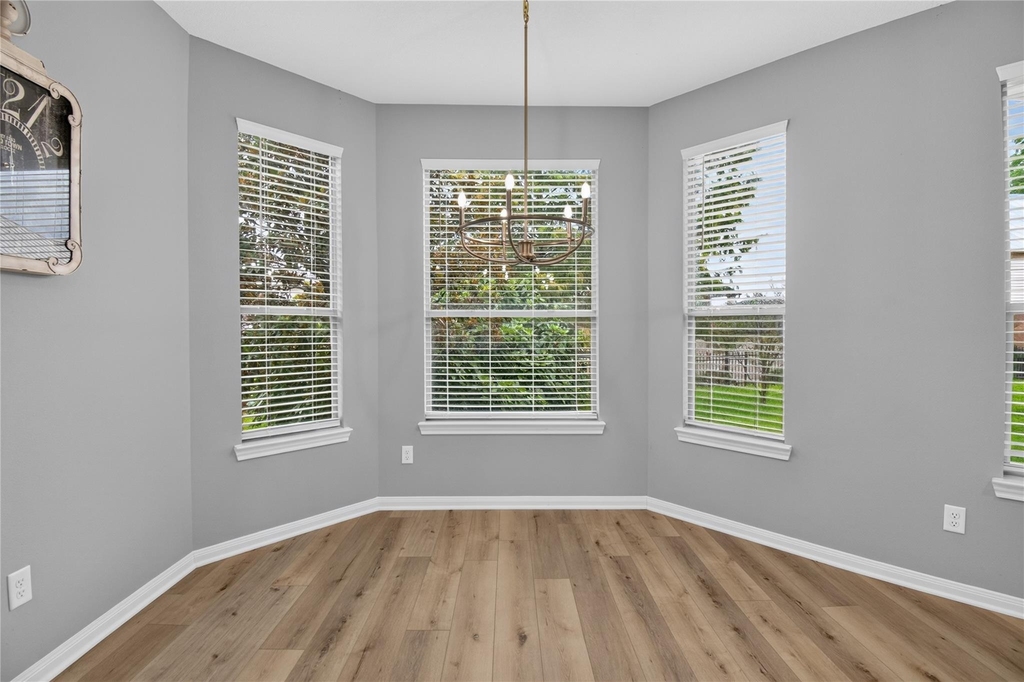 108 April Cove - Photo 23