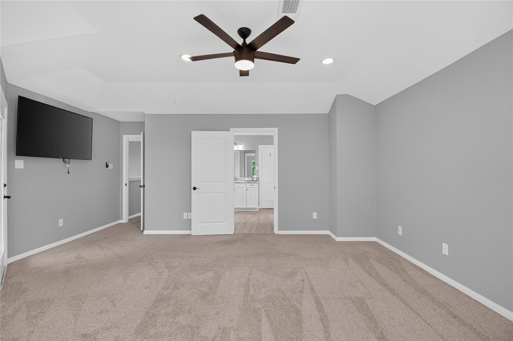 108 April Cove - Photo 26