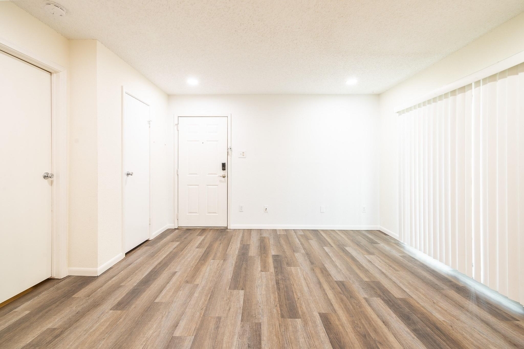 2750 Holly Hall Street - Photo 15