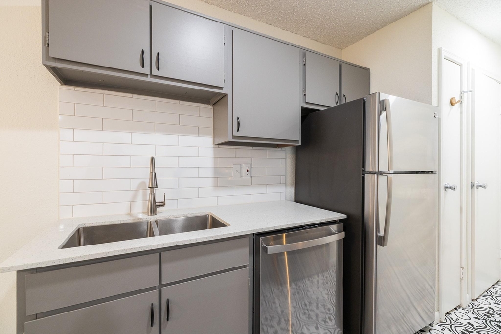 2750 Holly Hall Street - Photo 2