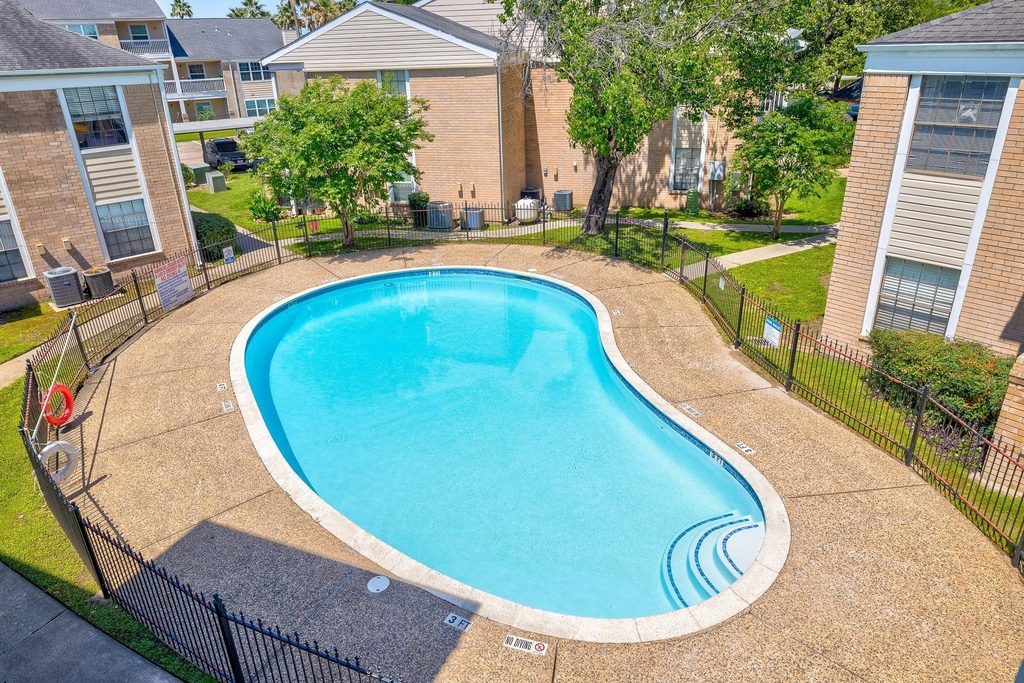 2750 Holly Hall Street - Photo 21