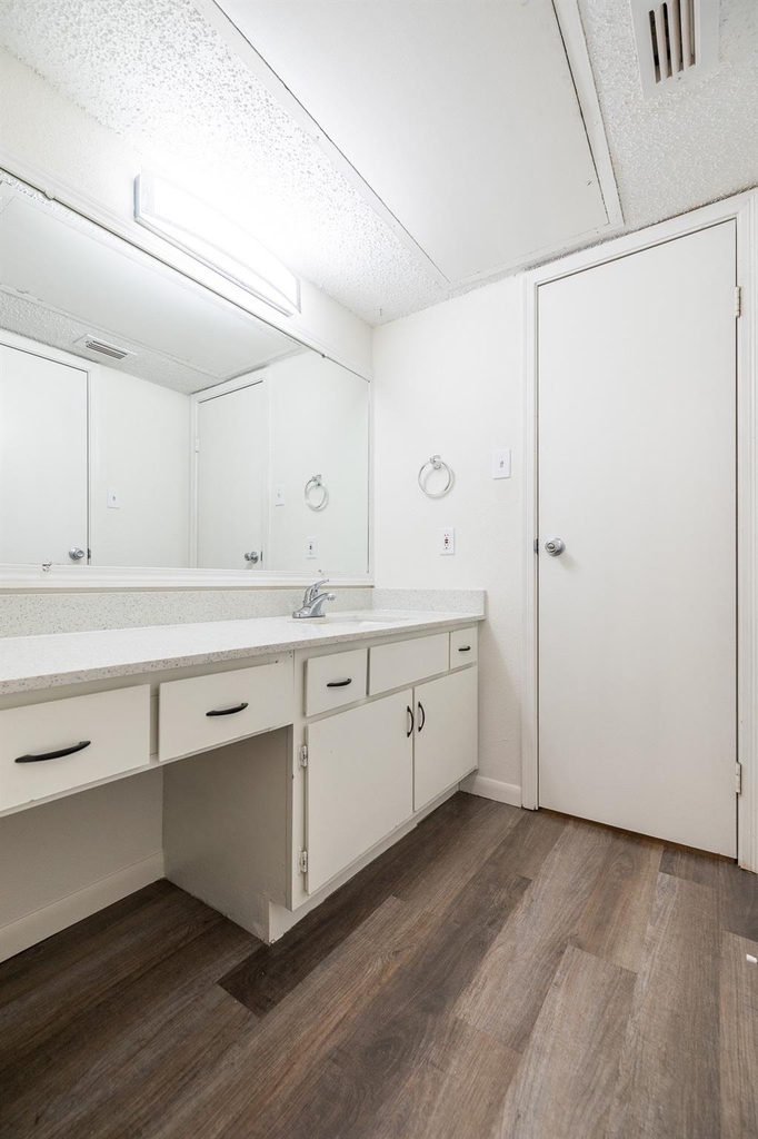 2750 Holly Hall Street - Photo 16