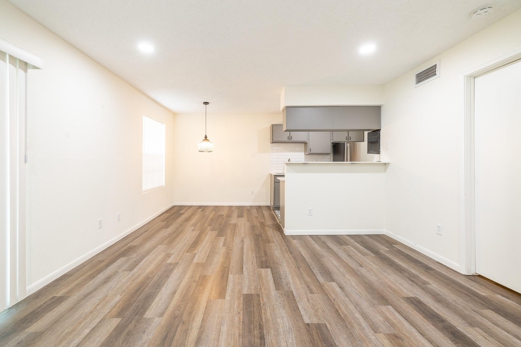 2750 Holly Hall Street - Photo 4