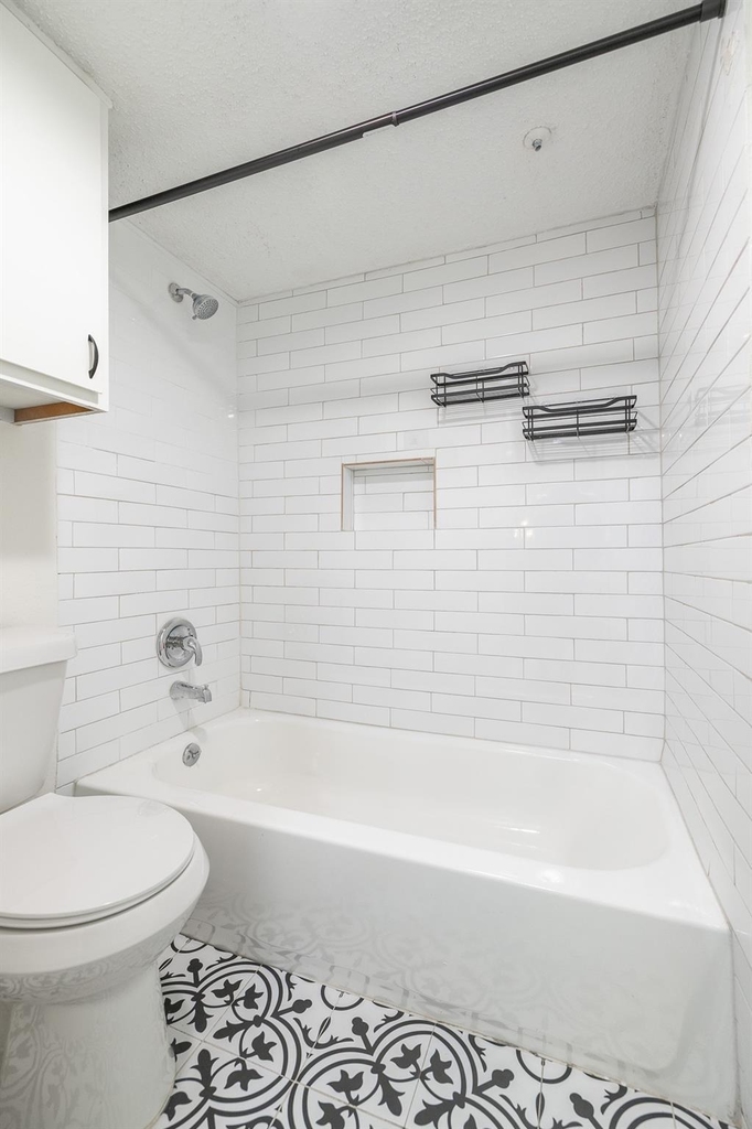 2750 Holly Hall Street - Photo 10
