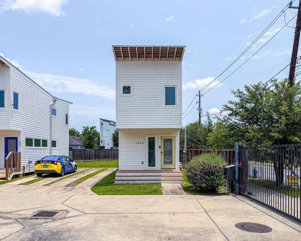 1416 Dumble Street - Photo 14