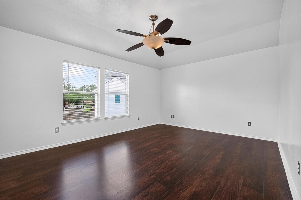 2735 Woodridge Manor Drive - Photo 18