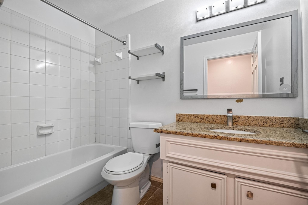 2735 Woodridge Manor Drive - Photo 8