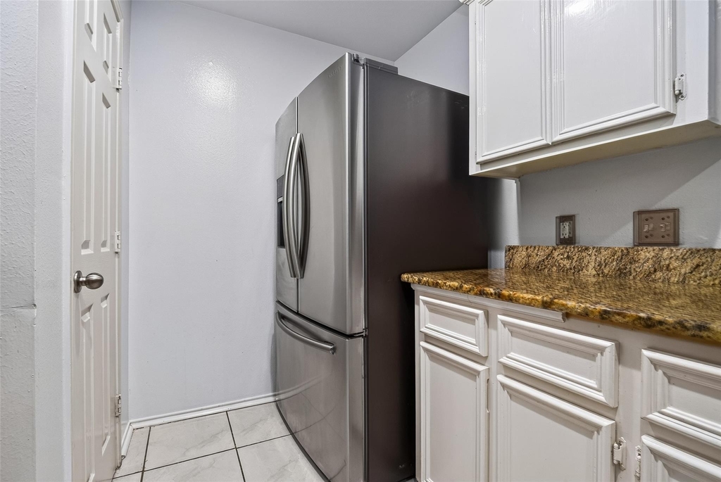 2735 Woodridge Manor Drive - Photo 17