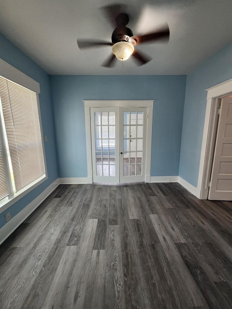 1601 40th Street - Photo 4