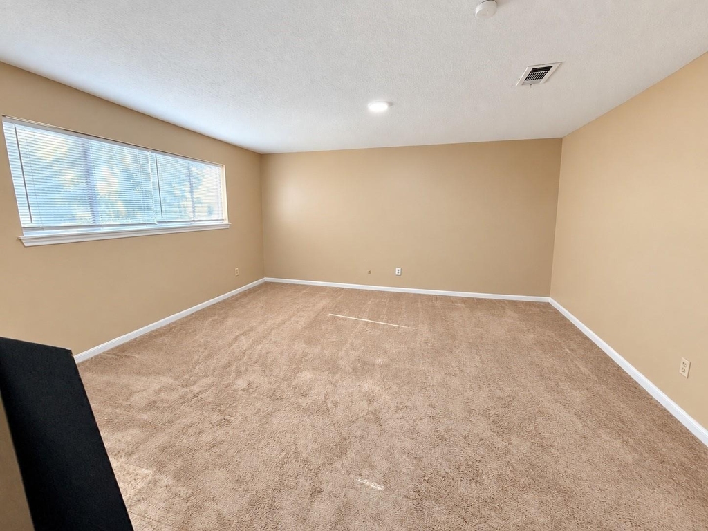 4807 Shatner Drive - Photo 7