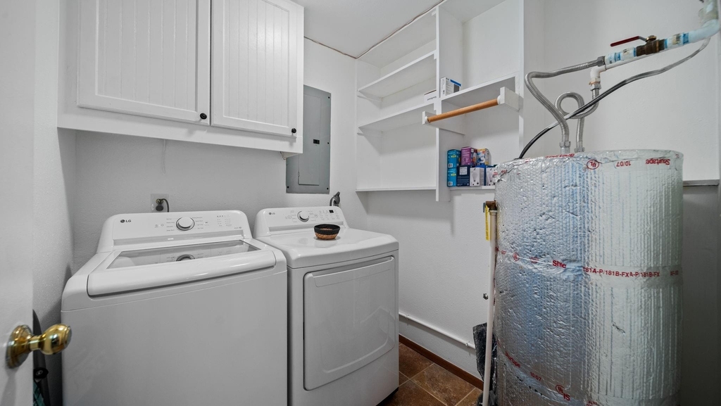 11400 Highcrest Drive - Photo 15