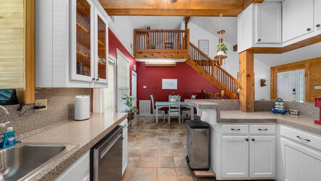 11400 Highcrest Drive - Photo 7