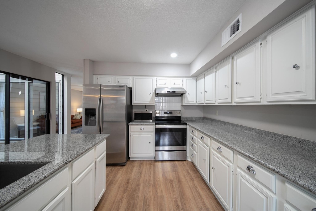7935 Kendalia Drive - Photo 23