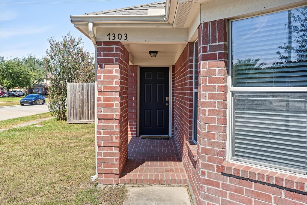 7303 Foxvista Lane - Photo 2