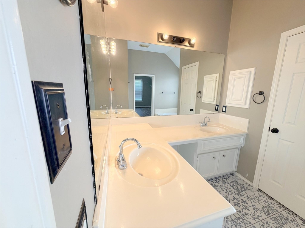 22510 Tullis Trail Court - Photo 20