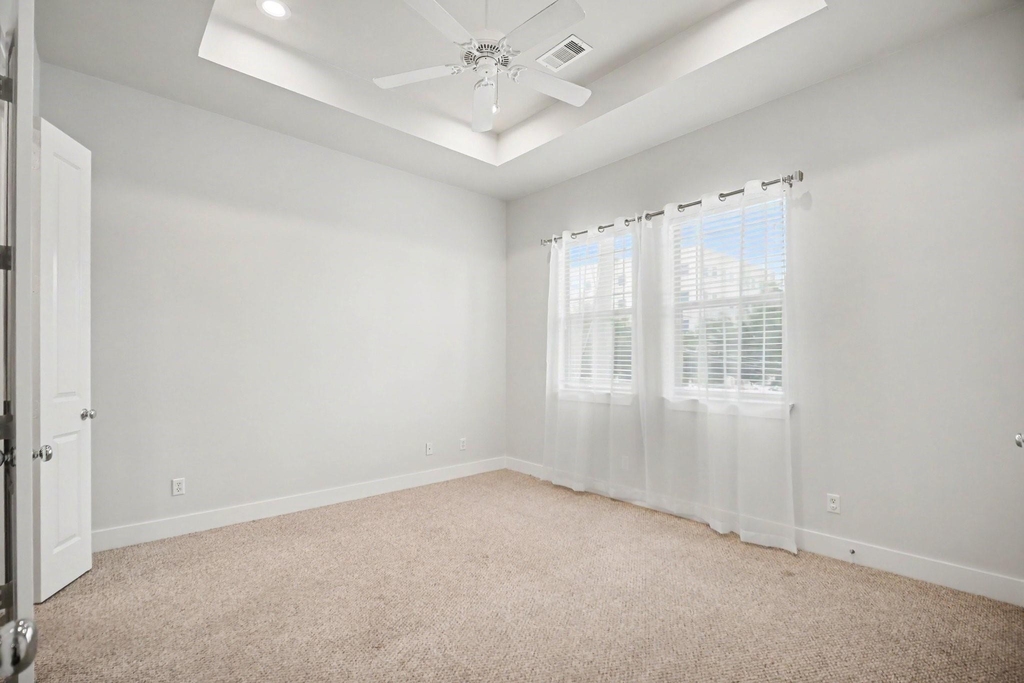 1744 W 25th Street - Photo 5